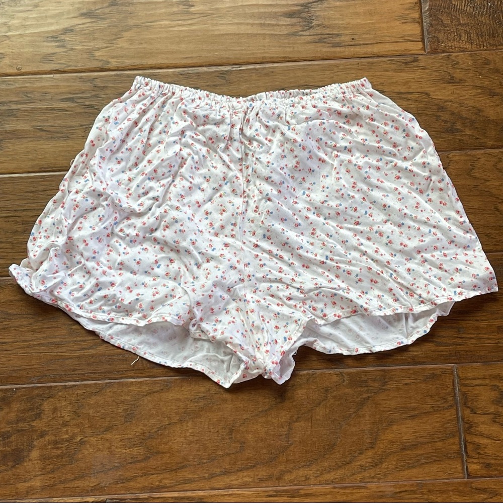 Vintage white pj shorts with red & blue floral pattern size 1 juniors